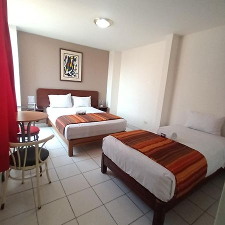 Hostal Jazmines Лима Екстериор снимка