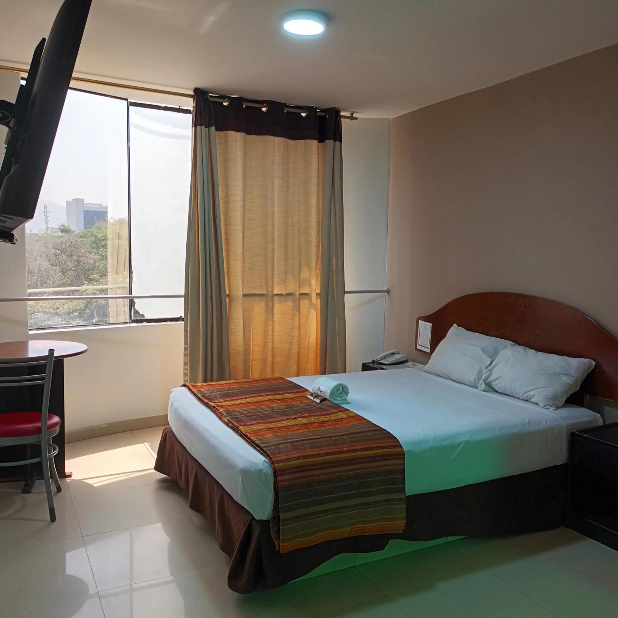Hostal Jazmines Лима Екстериор снимка